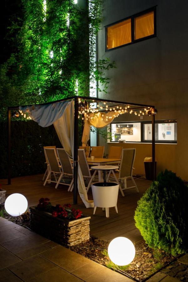 KUBIQ Residence Giarmata Exterior foto