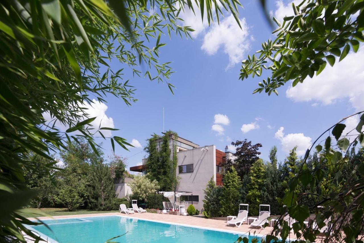 KUBIQ Residence Giarmata Exterior foto